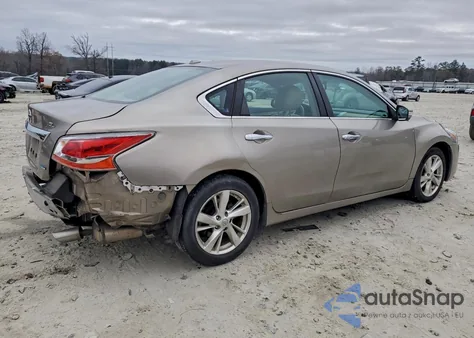2013 Nissan Altima 2.5 z USA, uszkodzony, nr VIN 1N4AL3AP2DC185865